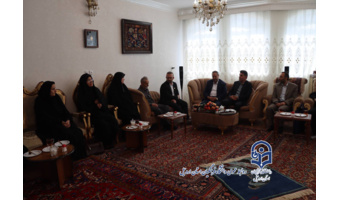 دیدار مدیرکل حراست دانشگاه فرهنگیان با خانواده شهید احمدی در اردبیل