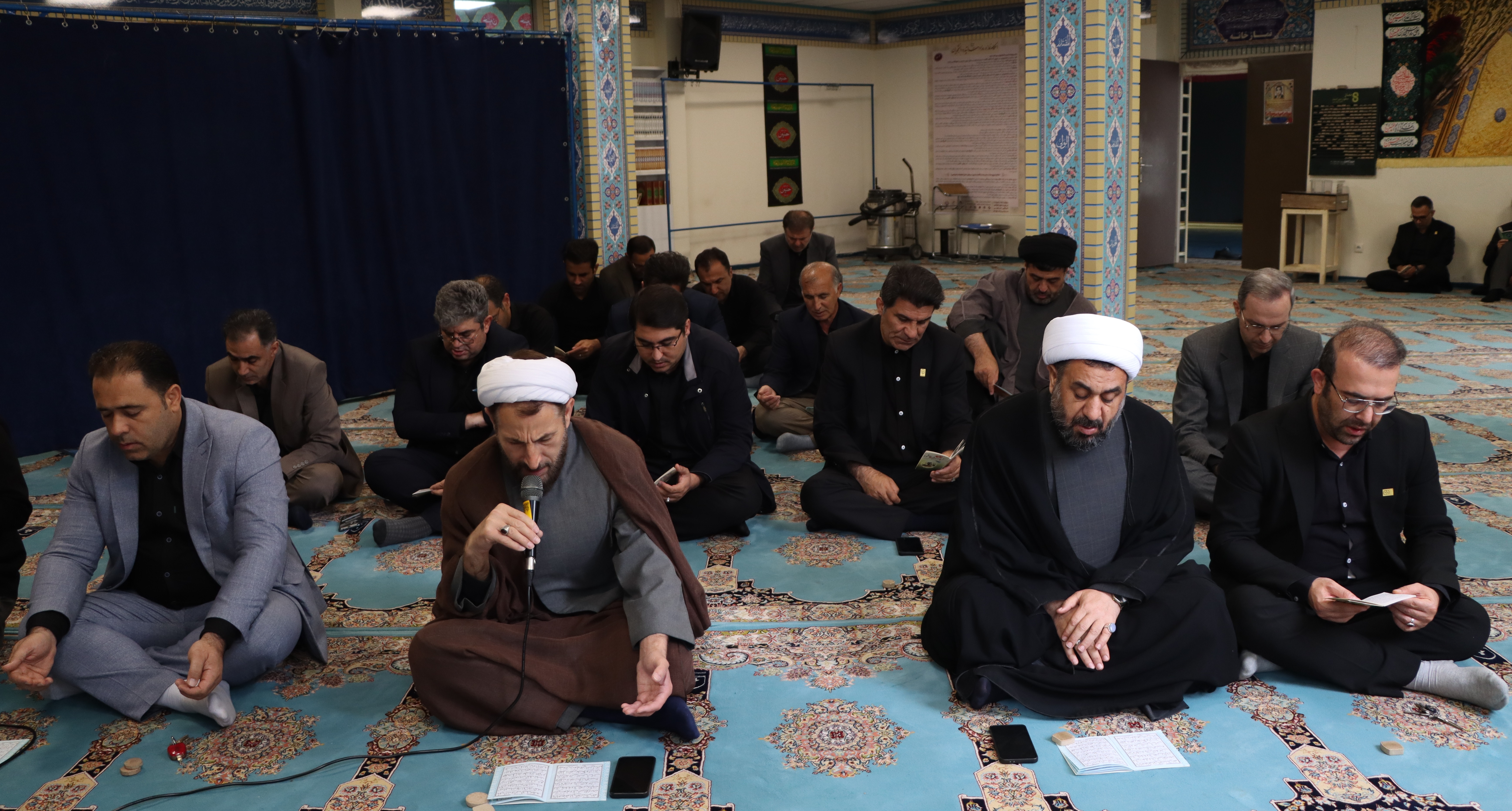 برگزاری مراسم زیارت عاشورا در دانشگاه فرهنگیان استان اردبیل