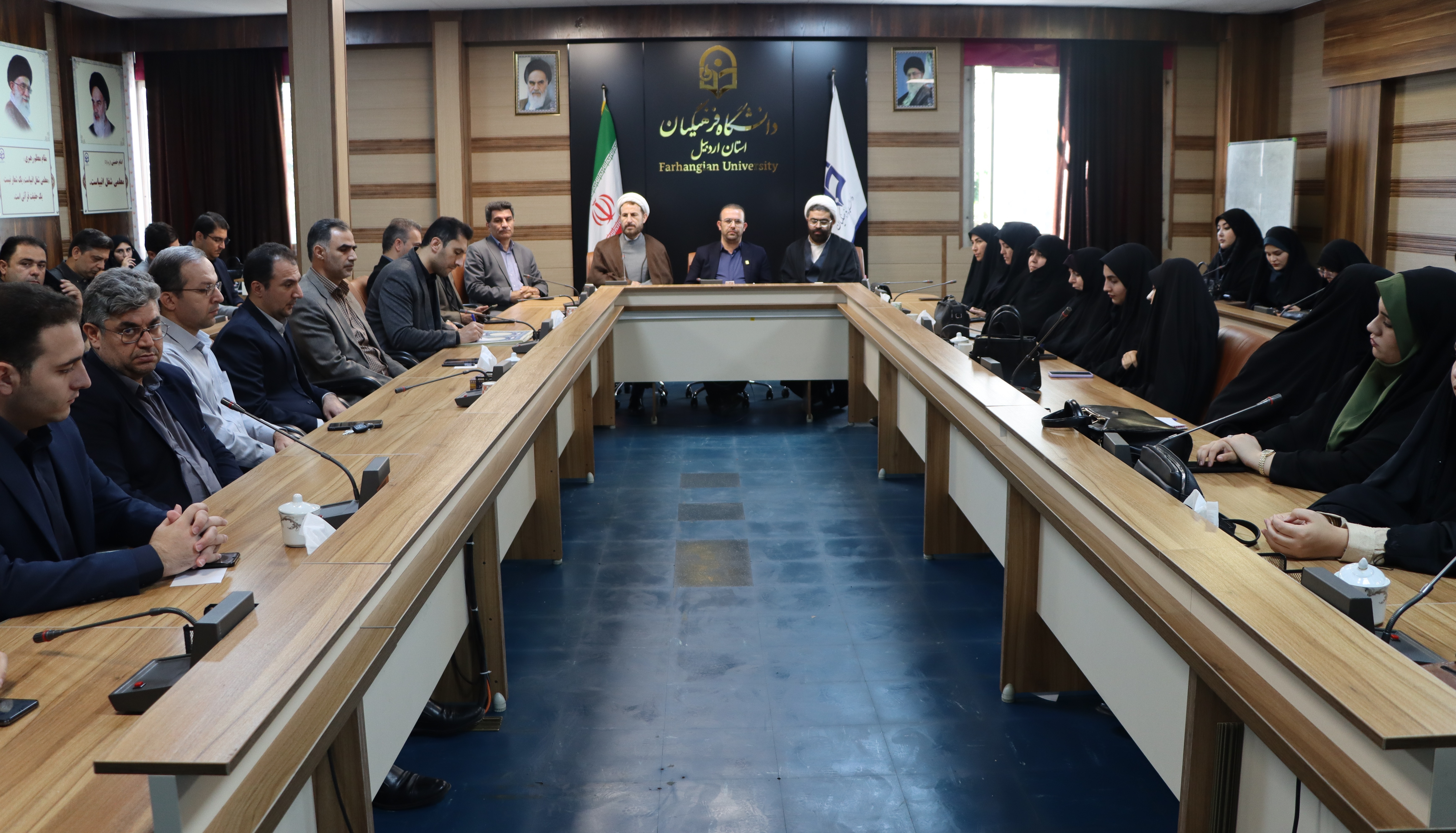 آیین تکریم و معارفه مسئولین بسیج دانشجویی دانشگاه فرهنگیان استان اردبیل برگزار شد.