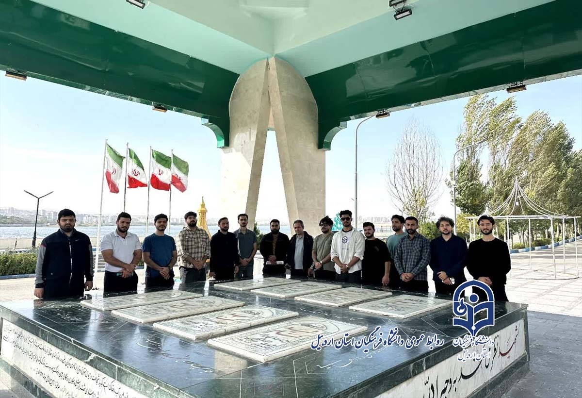 برگزاری همایش پیاده‌روی هفته تربیت بدنی با محوریت اتحاد و همدلی ، یادبود شهدای مدرسه میناب و ناو دنا