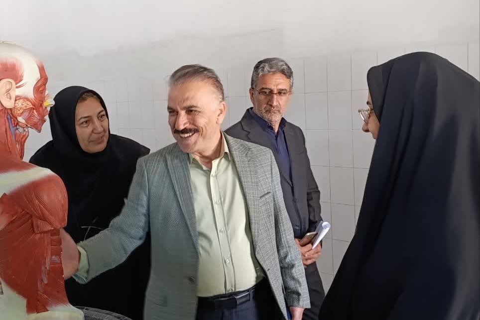 بازدید معاونت آموزشی و تحصیلات تکمیلی سازمان مرکزی از دانشکده علوم تربیتی