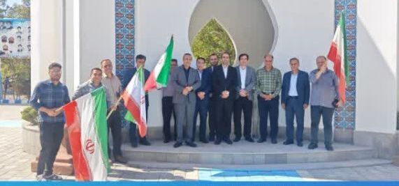 آیین پرچم‌گردانی و تجدید میثاق با آرمان‌های شهدا در آغاز سال تحصیلی دانشگاه فرهنگیان آذربایجان شرقی برگزار شد