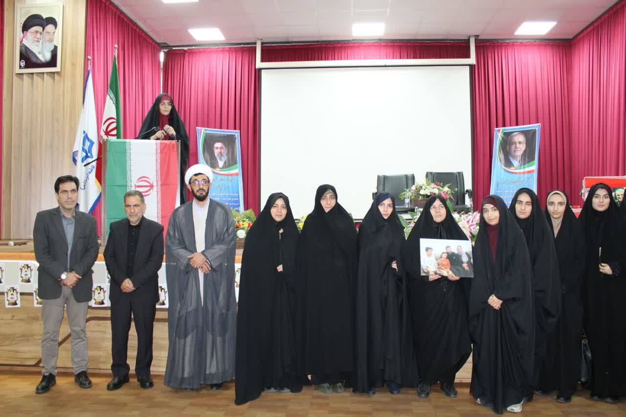 برگزاری نشست فرهنگی «سنگر سوم؛ میدان، خیابان، دانشگاه» در دانشکده علوم پایه