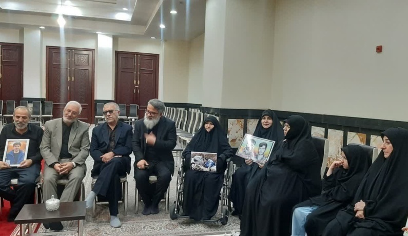 Ayatollah Seyyed Hassan Khomeini Meets with Families of University Martyrs / Signing of a Cultural Cooperation Agreement with the Holy Shrine of Imam Khomeini