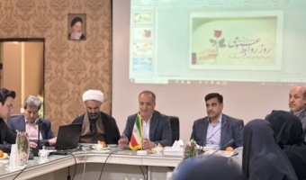 اکبر پناهی، سرپرست دانشگاه فرهنگیان اصفهان در مراسم گرامی‌داشت روز روابط عمومی