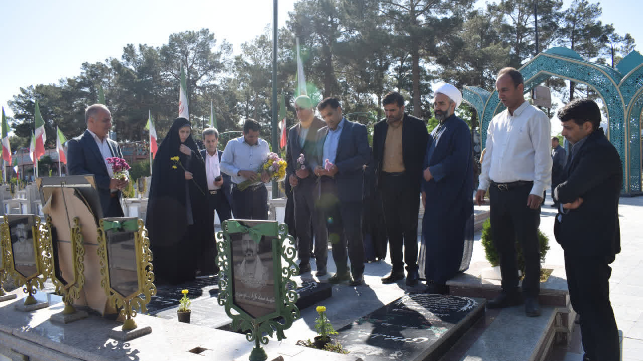 تجدید میثاق مدیران دانشگاه فرهنگیان اصفهان با شهیدان اقتدار