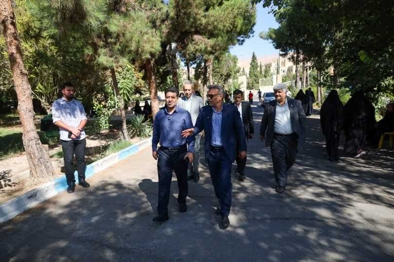 بازدید مدیرکل آموزش و پرورش استان فارس از فرآیند ارزیابی و جذب دانشجو معلمان در دانشگاه فرهنگیان فارس