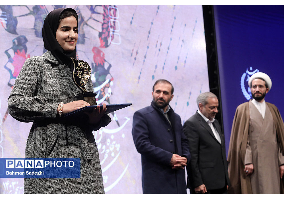 کسب رتبه نخست فیلمنامه بخش فرهنگیان جشنواره بین المللی فیلم رشد توسط دانشجومعلم بوشهری