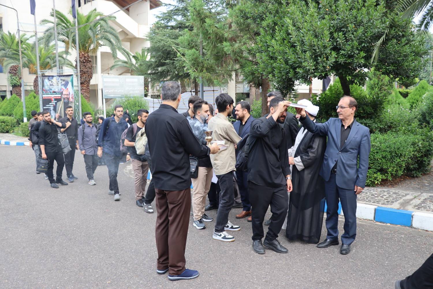 آیین بدرقه اعزام کاروان دانشگاه فرهنگیان گیلان به مراسم معنوی تشییع پیکر رهبر شهید