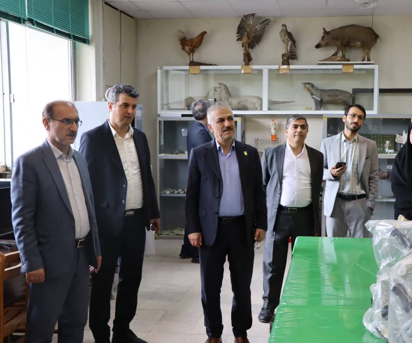 بازدید معاون آموزشی و تحصیلات تکمیلی دانشگاه فرهنگیان از بخش‌های مختلف دانشگاه فرهنگیان گیلان در چارچوب طرح «فرصت مهر ۱۴۰۵ »