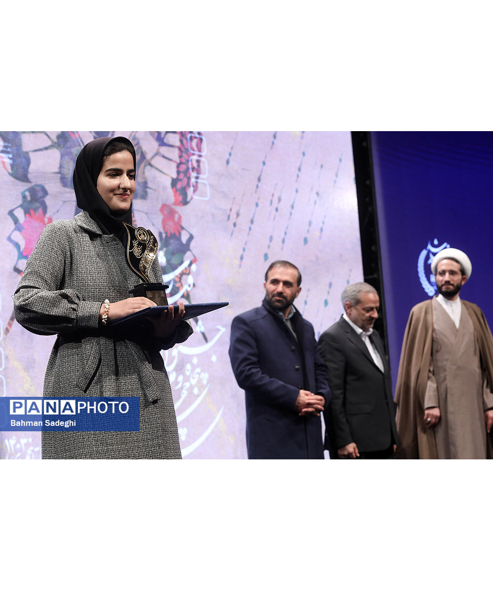 کسب رتبه نخست فیلمنامه بخش فرهنگیان جشنواره بین المللی فیلم رشد توسط دانشجومعلم بوشهری