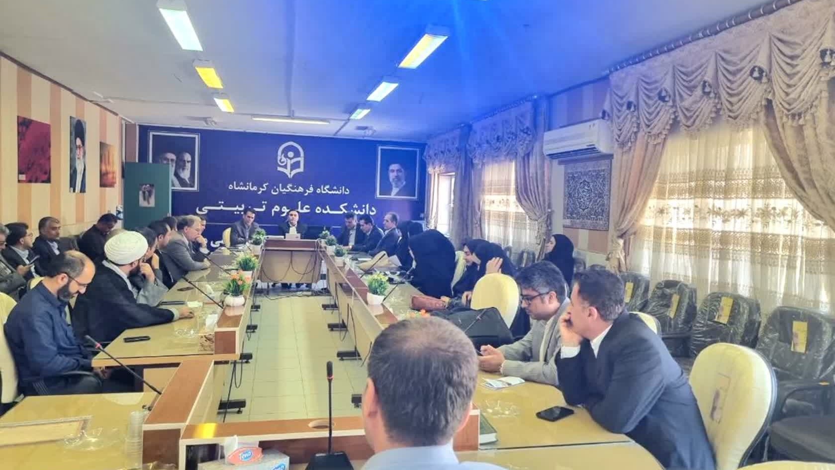 دیدار رئیس دانشگاه فرهنگیان استان کرمانشاه با اعضای هیئت علمی و اساتید دانشگاه