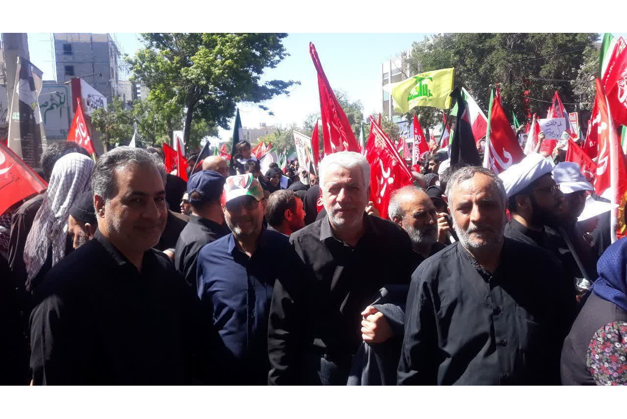 حضور هیئت رئیسه دانشگاه فرهنگیان خراسان رضوی در مراسم تشییع رهبر شهید انقلاب اسلامی