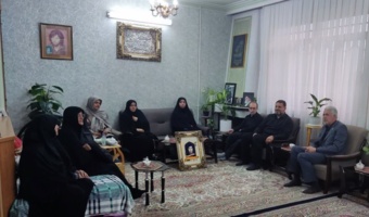 دیدار صمیمانه حسن باقری یزدی رئیس دانشگاه فرهنگیان استان خراسان رضوی به اتفاق احسان عظیمی‌راد نماینده مردم مشهد با خانواده نخستین شهید دانشجومعلم استان