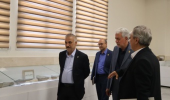 بازدید فرهاد علیپور، معاون آموزشی و تحصیلات تکمیلی دانشگاه فرهنگیان به همراه حسن باقری یزدی، رئیس دانشگاه فرهنگیان خراسان رضوی از موزه‌های علمی و افلاک نما ساختمان شکرریز