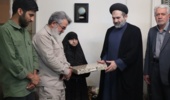 تجدید میثاق با آرمان‌های شهدا؛ دیدار مسئولان دانشگاه فرهنگیان با خانواده شهید دانشجومعلم خراسان رضوی