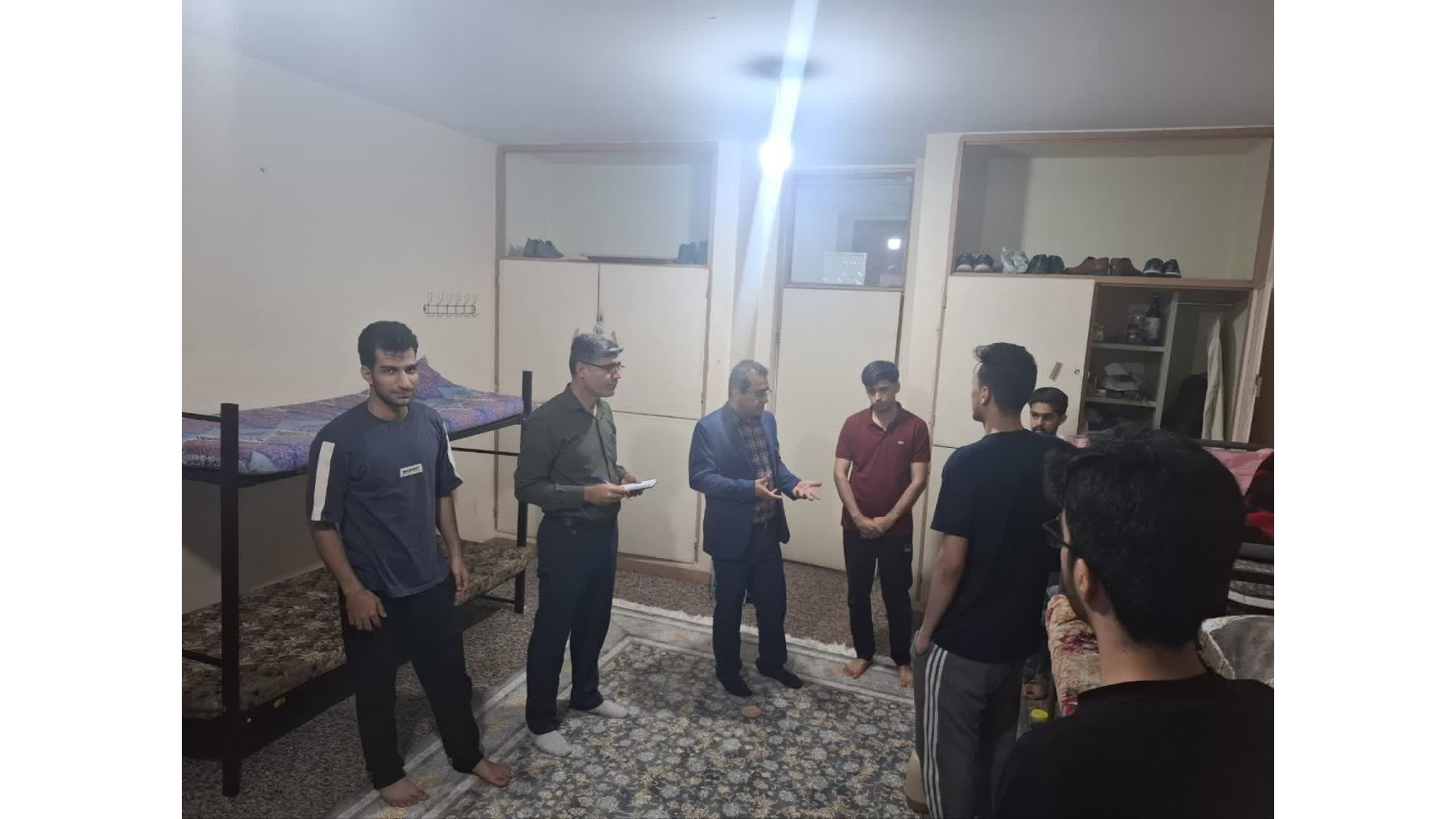 بازدید سرزده شبانه سرپرست دانشگاه فرهنگیان خوزستان از سراهای دانشجویی و سلف‌سرویس دانشکده‌ها