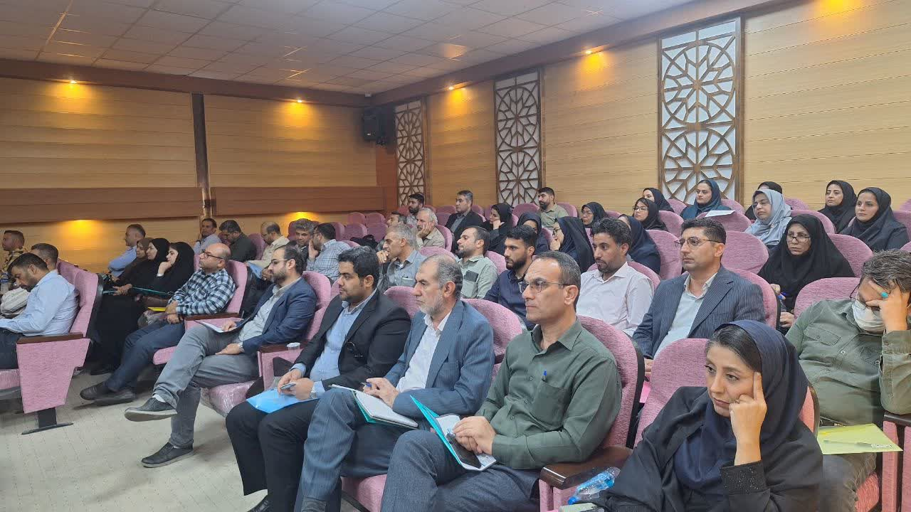 اختتامیه دوره تربیت ارزیاب شایستگی معلمی در دانشگاه فرهنگیان خوزستان