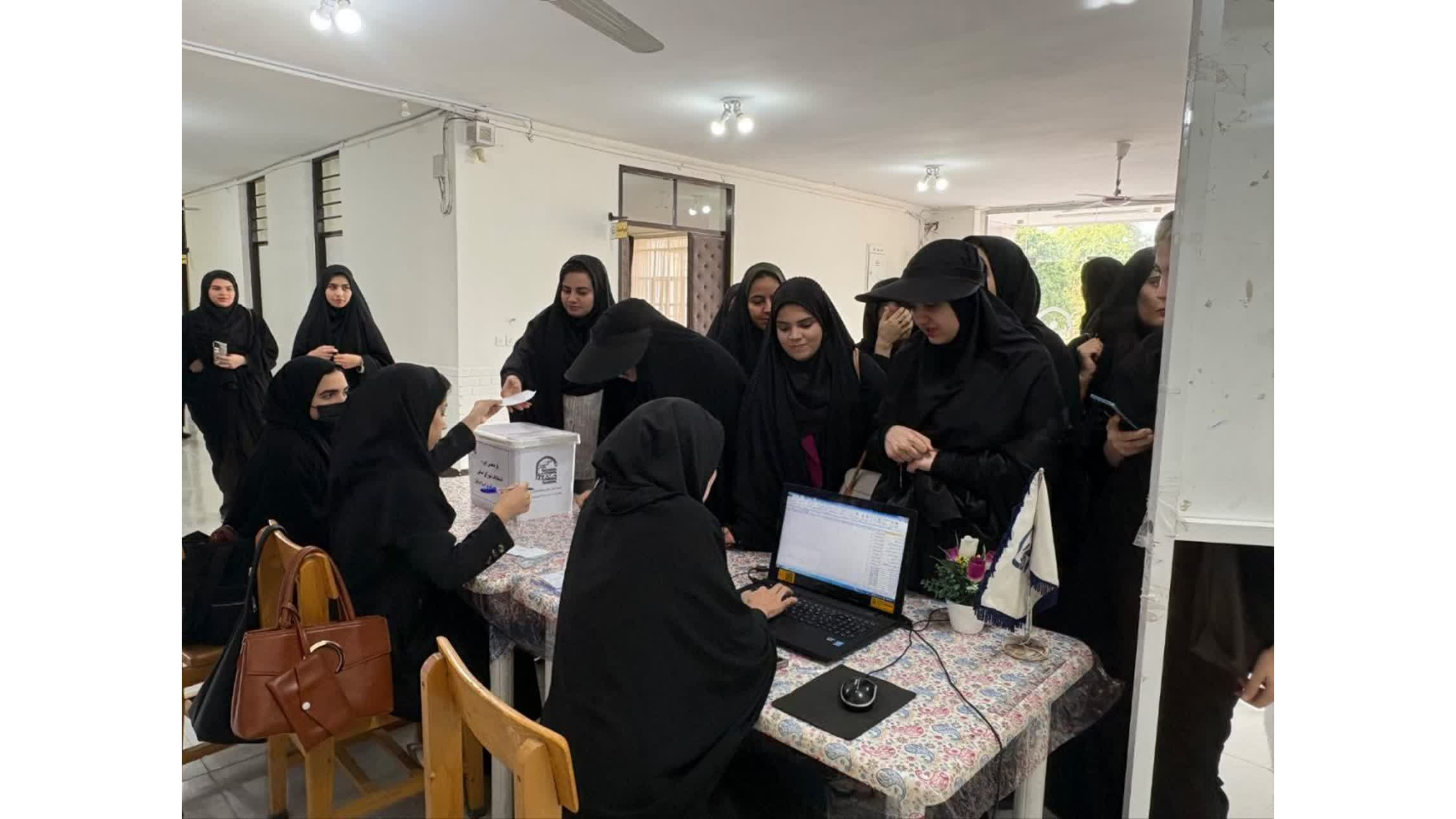 برگزاری انتخابات شورای صنفی-رفاهی سال تحصیلی ۱۴۰۶-۱۴۰۵ مرکز خدیجه کبری (س) دزفول
