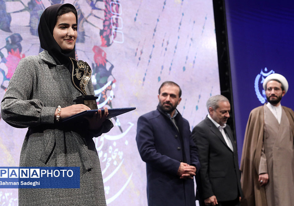 کسب رتبه نخست فیلمنامه بخش فرهنگیان جشنواره بین المللی فیلم رشد توسط دانشجومعلم بوشهری