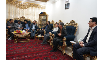 دیدار مسئولان دانشگاه فرهنگیان با خانواده شهید افشار