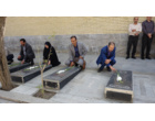 غبارروبی و عطرافشانی گلزار شهدای بهشت محمدی سنندج