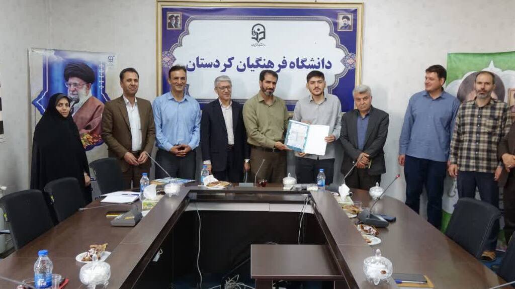 آیین تکریم و معارفه مسئول حوزه مقاومت بسیج دانشجویی دانشگاه فرهنگیان کردستان برگزار شد