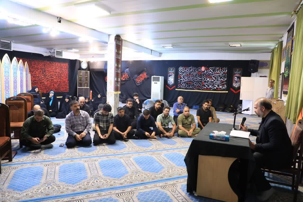 حضور همکاران دانشگاه فرهنگیان خراسان جنوبی در موکب جمانه برای خدمت‌رسانی به زائران اربعین حسینی (ع)
