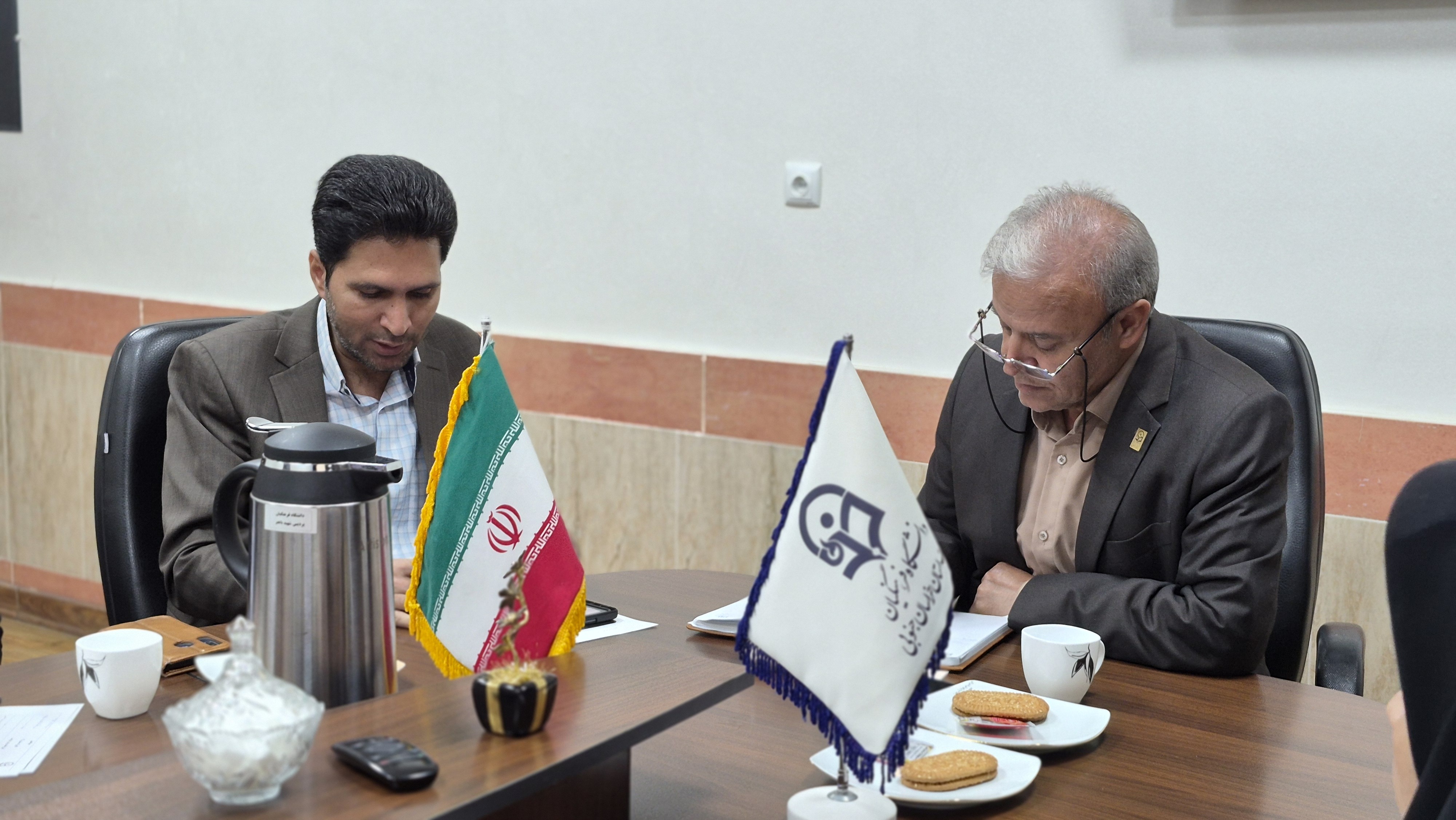 برگزاری جلسه کمیته پدافند غیرعامل دانشگاه فرهنگیان خراسان جنوبی با شعار"پدافند مردم محور، ایران پایدار"