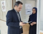 بازدید رئیس دانشگاه از روند برگزاری آزمون‌های مجازی؛ بررسی تصادفی سؤالات و ارزیابی استانداردهای آزمون