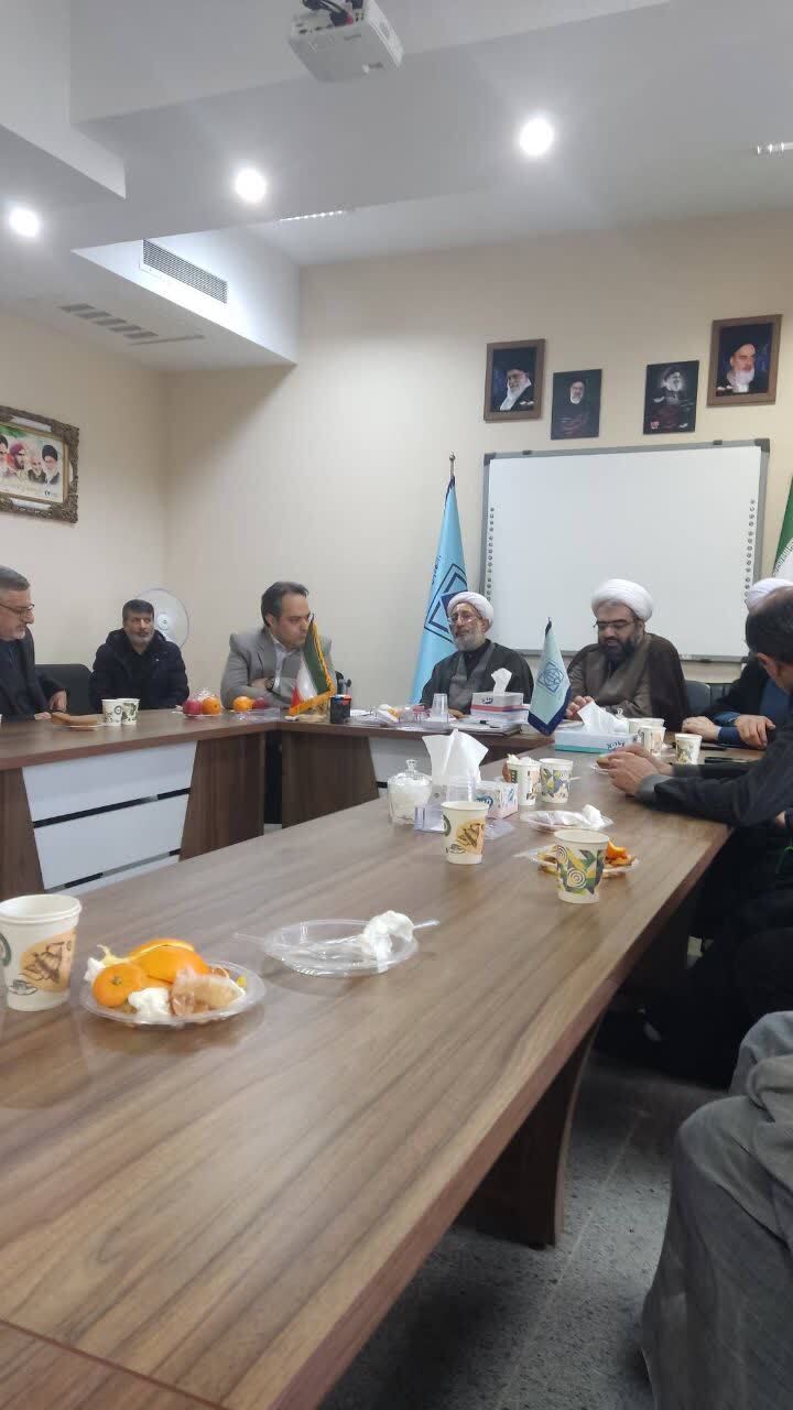 ارائه گزارش فعالیت‌های «قرارگاه جهادی و تبیینی» دانشگاه فرهنگیان قزوین در نشست استانی مسئولان نهاد رهبری و بسیج اساتید