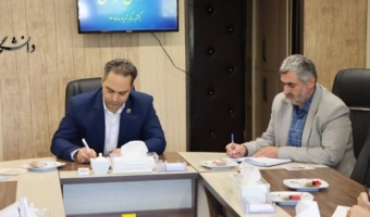 شورای فرهنگی دانشگاه فرهنگیان قزوین با موضوع بررسی برنامه های هفته دفاع مقدس و برنامه های جاری فرهنگی روز یکشنبه یکم شهریور ماه با حضور اعضا برگزار شد