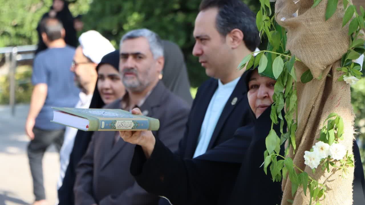 اعزام دانشجویان دانشگاه فرهنگیان قزوین به مراسم پیاده روی اربعین حسینی