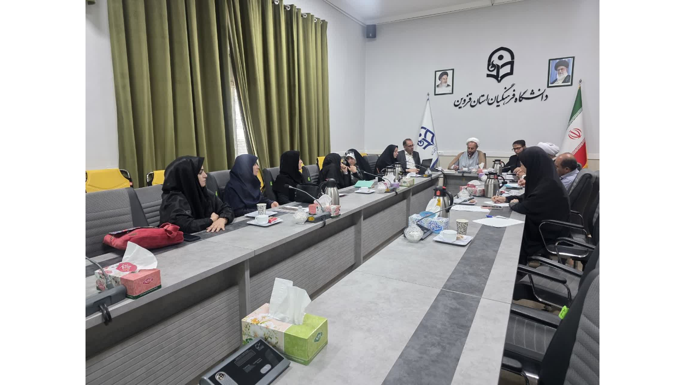 برگزاری نشست کمیته علمی اولین همایش ملی «آموزش کار و فناوری» به میزبانی دانشگاه فرهنگیان قزوین