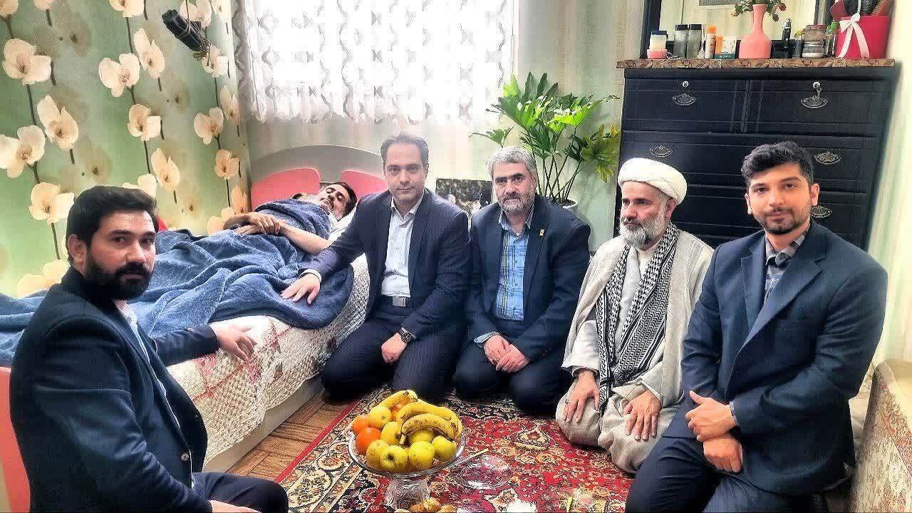 عیادت رئیس دانشگاه فرهنگیان قزوین از پیشکسوت رسانه