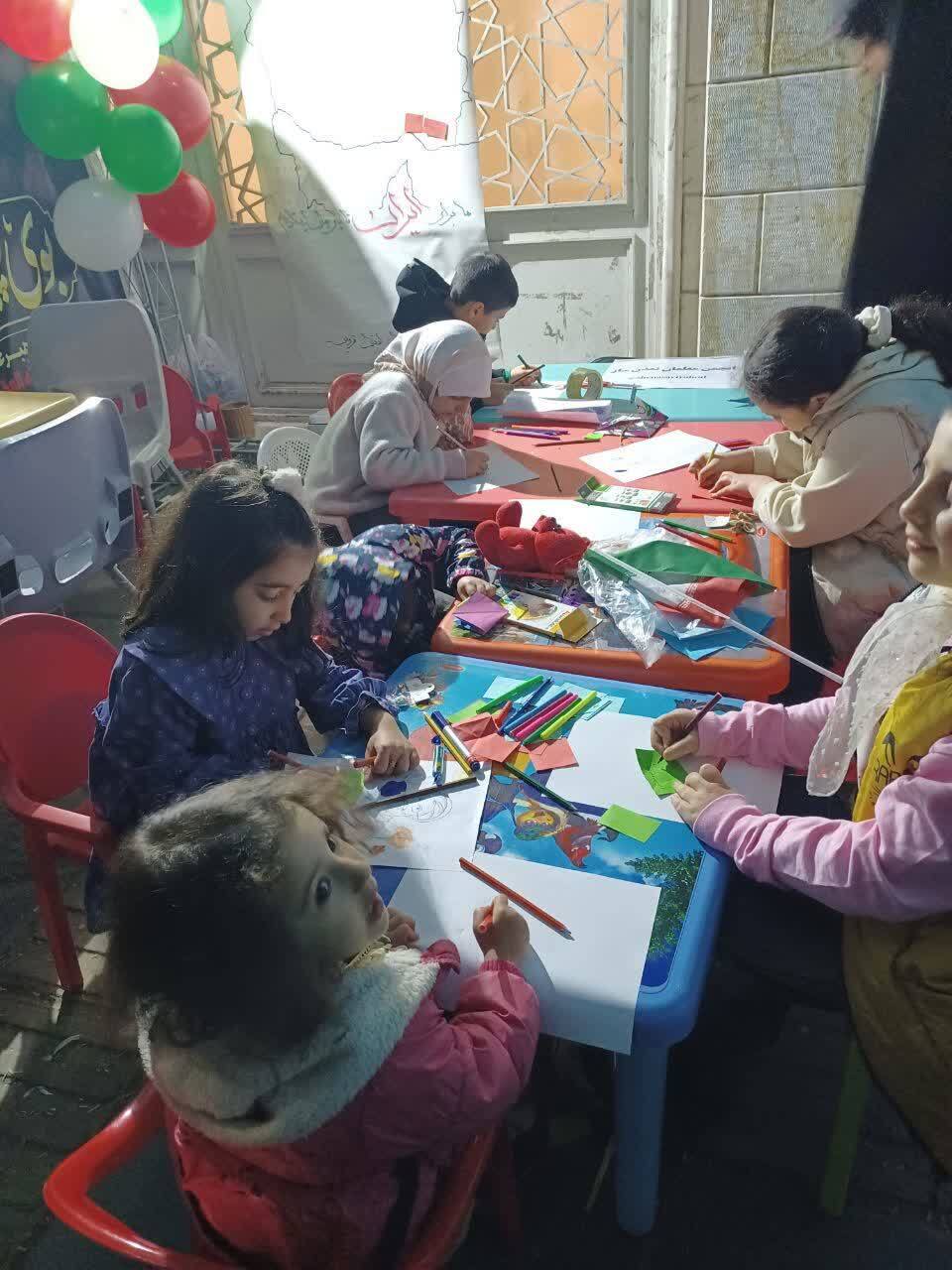 استقبال کودکان از موکب امام رضا (ع) دانشگاه فرهنگیان قزوین