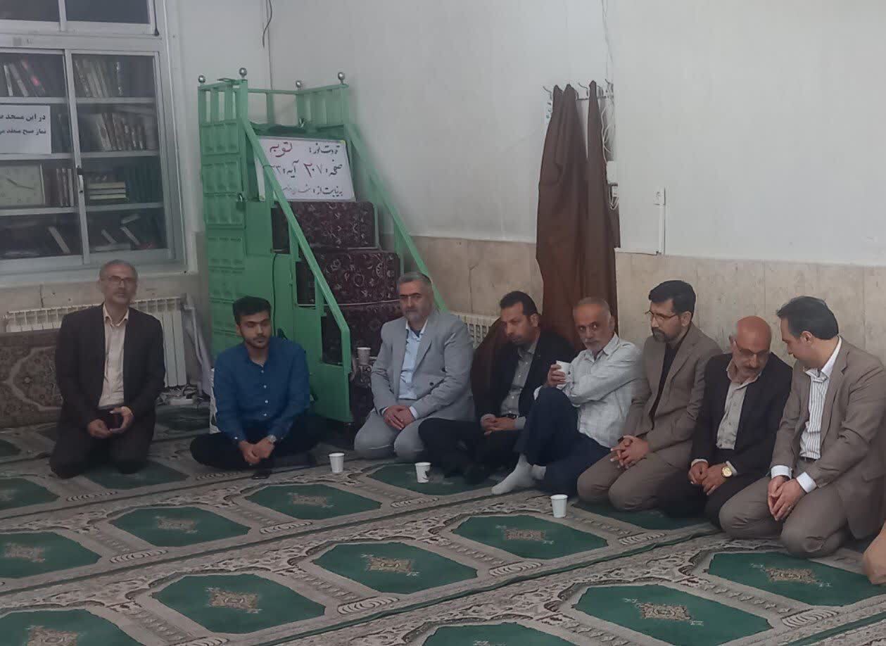 حضور معاون فرهنگی دانشگاه فرهنگیان کشور و هیئت رئیسه دانشگاه فرهنگیان قزوین در مراسم نوعید شهدای قزوین