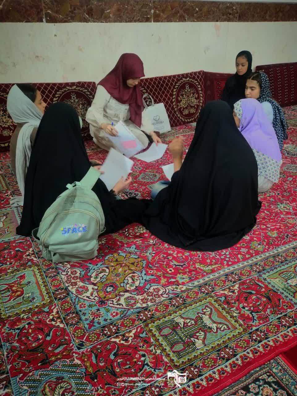 در راستای تحقق شعار، مسجــد؛ خط مقدم تعلیم و تربیت، به همت بسیج دانشجویی کـــلاس‌های آموزشی و تقویتی با هدف رفع اشکال درسی دانش‌آموزان در مساجد منتخب استان قزویـن برگزار گردید