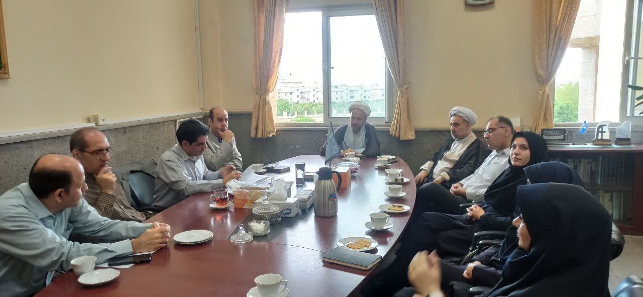 تقویت بدنه آموزشی دانشگاه فرهنگیان قزوین با همکاری استادان برجسته دانشگاه بین‌المللی امام خمینی(ره)
