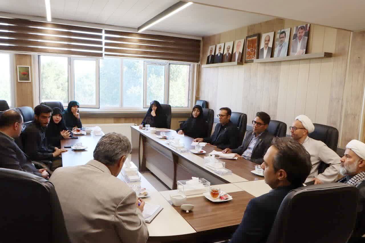 در نشست شورای مدیریت دانشگاه فرهنگیان مطرح شد؛ آماده‌باش کامل دانشگاه برای میزبانی از زائران و اعزام دانشجومعلمان به مراسم تشییع رهبر شهید