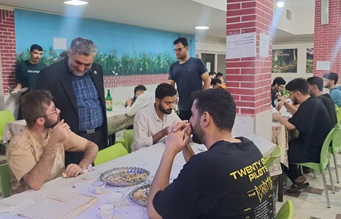 بازدید معاون دانشجویی و فرهنگی دانشگاه فرهنگیان استان قزوین از واحدهای رفاهی و سراهای دانشجویی پسران