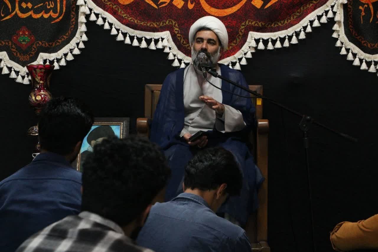 جلسه هفتگی هیئت خادمین اهلبیت (علیهمالسلام) دانشگاه فرهنگیان استان قزوین