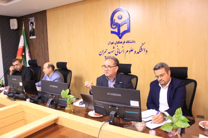 برگزاری کرسی علمی ـ ترویجی درباره « بررسی و مقایسۀ عاملیت انسانی و مؤلفه‌های آن در دانشجومعلمان دانشگاه فرهنگیان و سایر دانشجویان: نقش آن در ویژگی‌های بزرگسالی در حال ظهور»