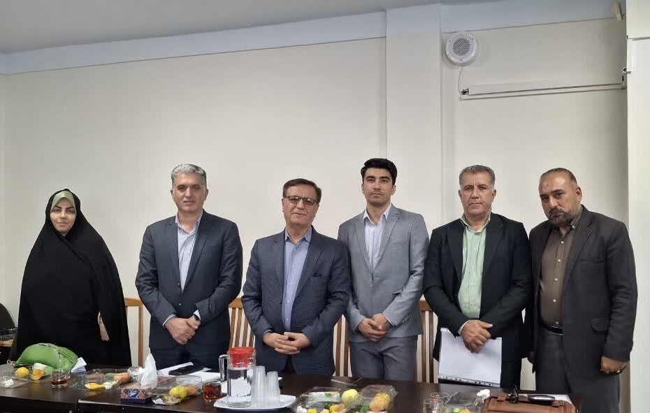 برگزاری سه جلسه دفاع از پایان‌نامه‌های کارشناسی ارشد رشته آموزش ابتدایی