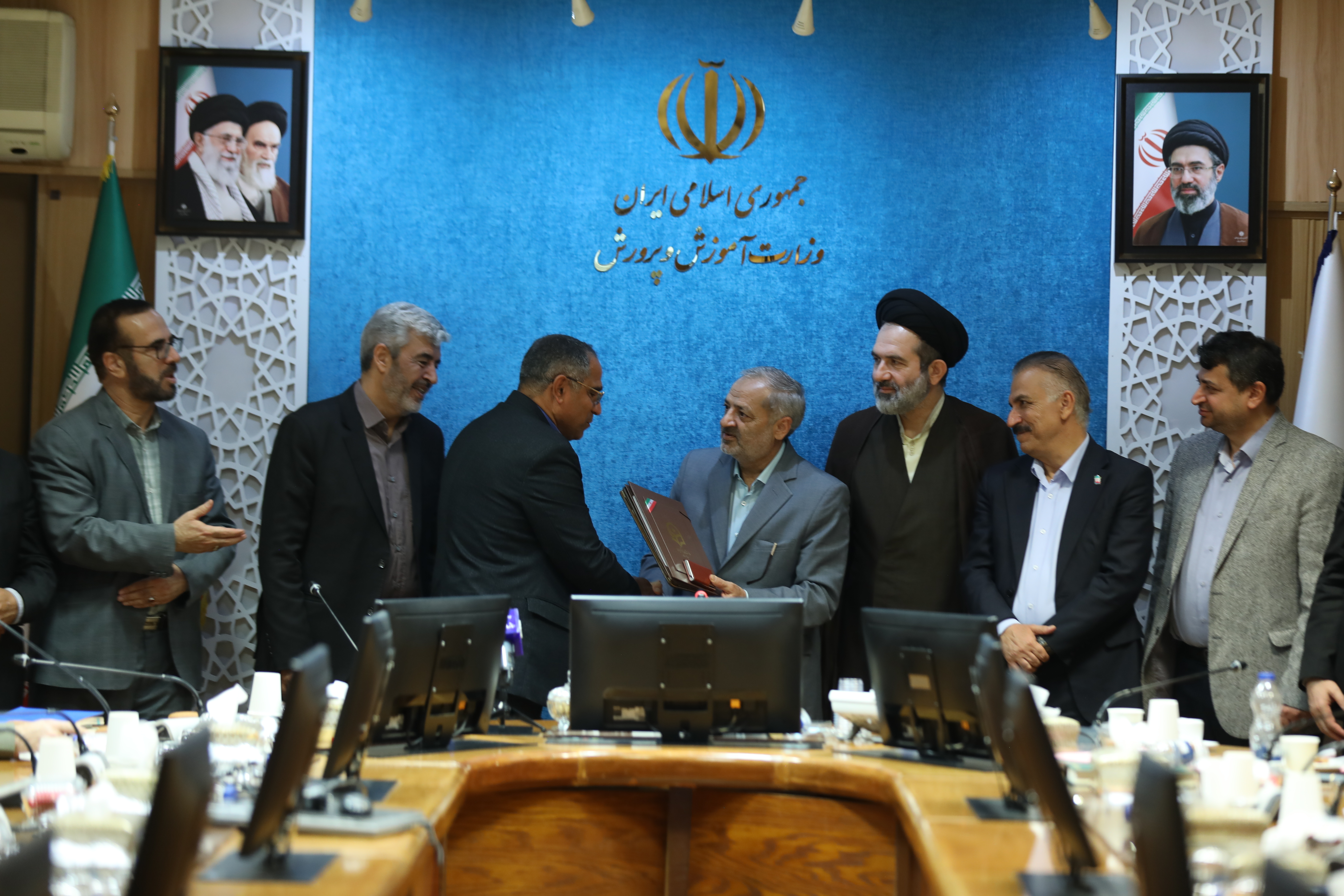 نشست رؤسای دانشگاه فرهنگیان سراسر کشور
