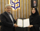 تقدیم نشان رتبه اول دانشگاه جندی شاپور به سرپرست دانشگاه فرهنگیان کشور