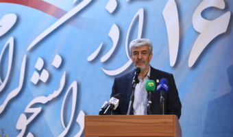 رئیس دانشگاه فرهنگیان در آیین گرامیداشت روز دانشجو:

محور تمام برنامه های دانشگاه فرهنگیان دانشجومعلمان هستند
