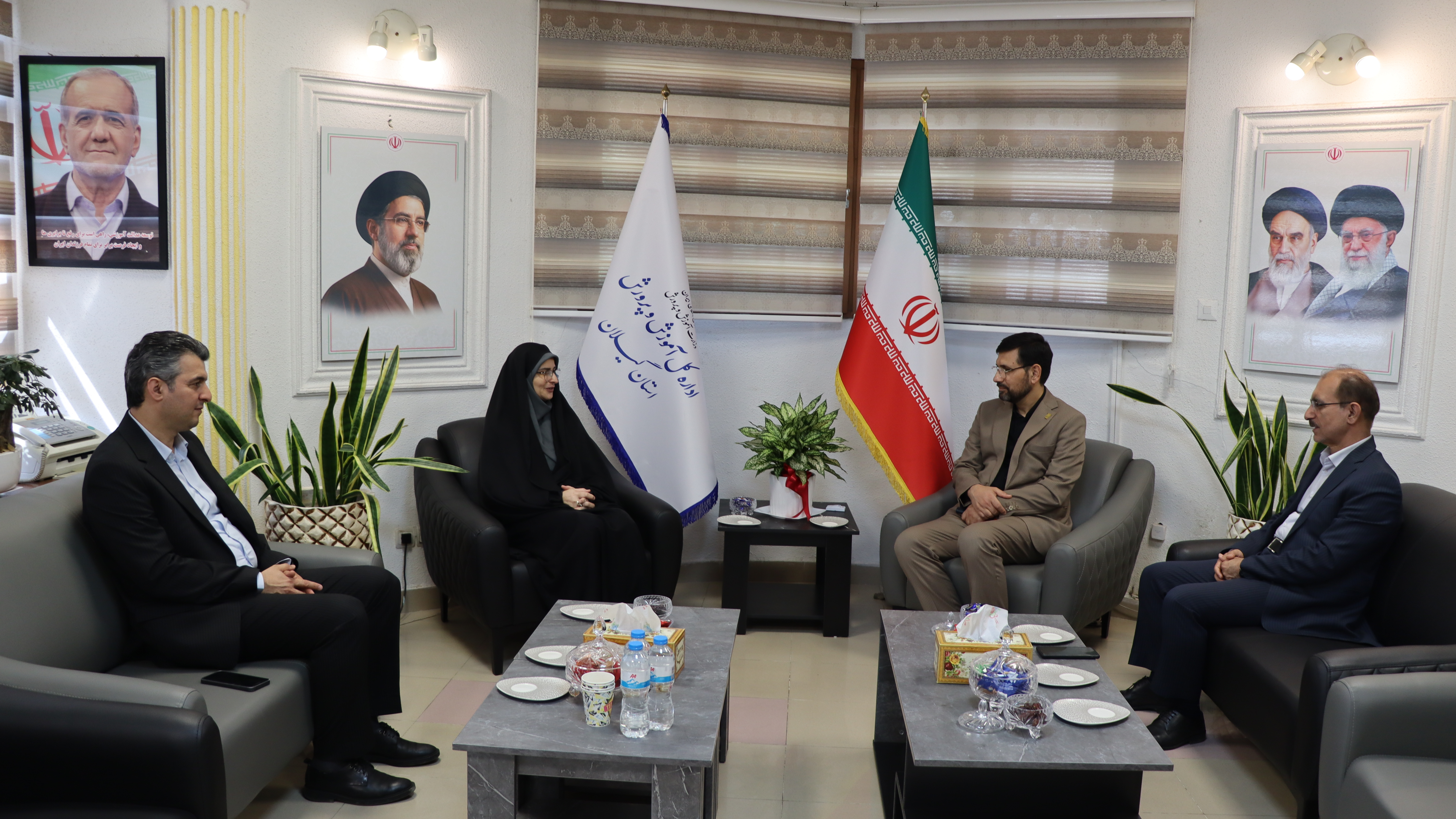 برگزاری نشست مشترک معاونت فرهنگی و تربیتی دانشگاه فرهنگیان کشور و مدیر کل آموزش و پرورش گیلان