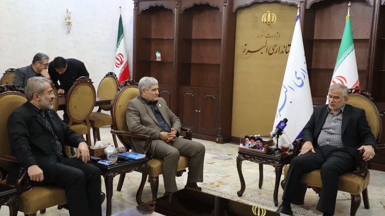 دیدار سرپرست دانشگاه فرهنگیان با استاندار البرز