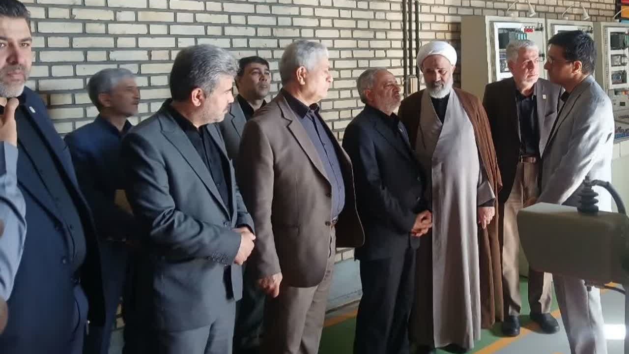 بازدید وزیر آموزش و پرورش از پژوهشگاه نیرو برای بررسی توسعه فضای آموزشی دانشگاه فرهنگیان خراسان رضوی
